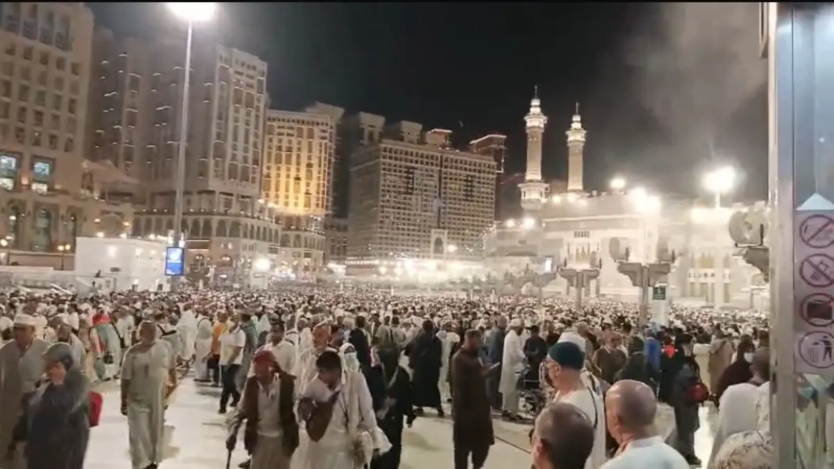 Kondisi sekitar Masjidil Haram yang dipadati Calon Jemaah Haji (Dok. Jemaah Haji)