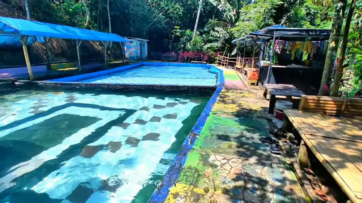 Wisata Gawir Cibalong Kuningan. (Foto: YouTube Lebakherang Tv)
