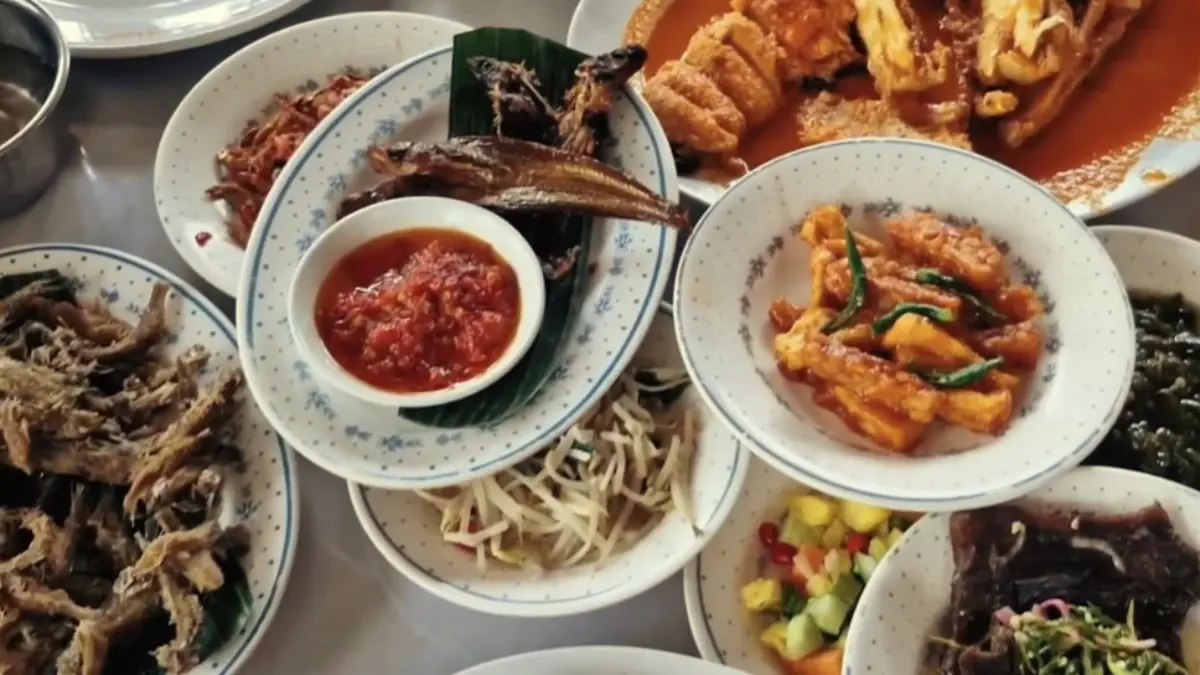 Ada 12 rekomendasi tempat makan di Pekanbaru.