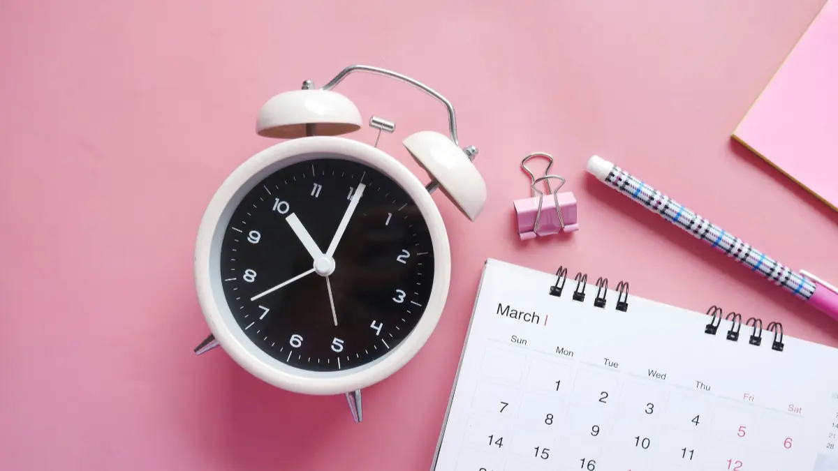 Ilustrasi jadwal SPMB SMP Kabupaten Bogor 2026. (Foto: unsplash/Towfiqu barbhuiya)   