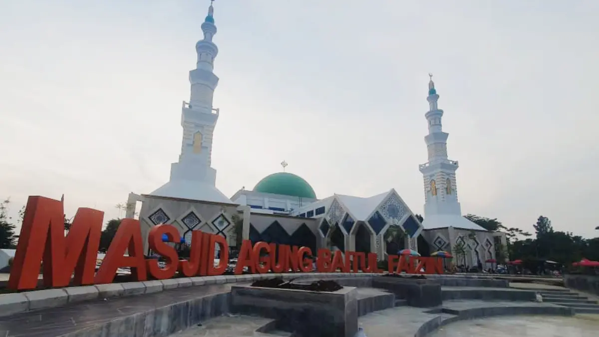 Masjid Agung Baitul Faizin rencananya digunakan Pemkab Bogor untuk melaksanakan salat Idul Adha 1447 Hijriah. (Billy/Radar Bogor)