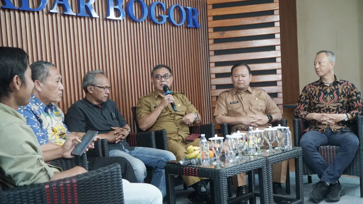 Para Tokoh Bogor bersama jajaran Pemerintah Kota Bogor saat dialog bertajuk Menyambut Pelataran Binokasih di Graha Pena, Radar Bogor, Senin, 25 Mei 2026. (Sofiansyah/Radar Bogor)