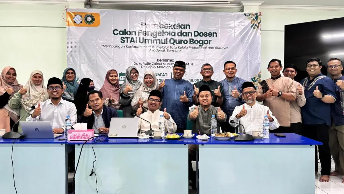 Pembekalan calon pengelola dan dosen STAI Ummul Quro Bogor. Foto: Ummul Quro