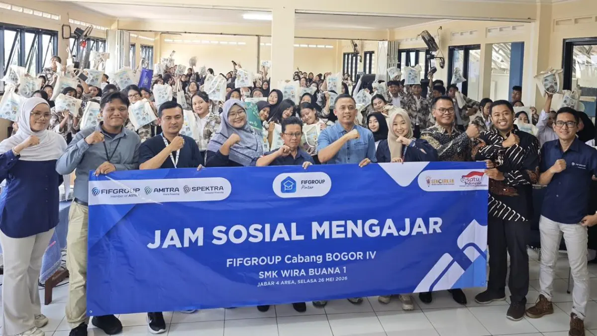 Puluhan siswa SMK Wira Buana 1 Bojonggede mengikuti program Jam Sosial Mengajar yang digelar FIFGROUP Cabang Bogor IV, Selasa, 26 Mei 2026. (Dede/Radar Bogor)