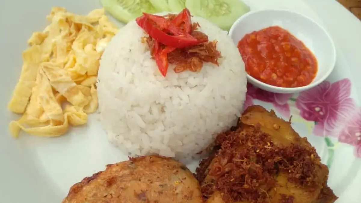 Banyak pilihan nasi uduk di kawasan Bogor Utara. (foto: nasi uduk bogor)