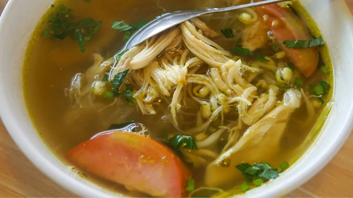 Ilustrasi kuliner soto kuning. (Foto: Dwi Rizqi F/Pexels)