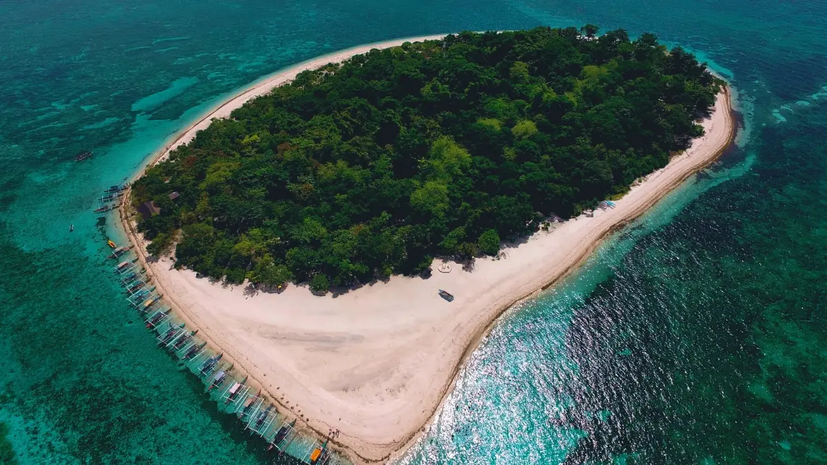 Ilustrasi, wisata laut. (Foto: Pexels/kobe)