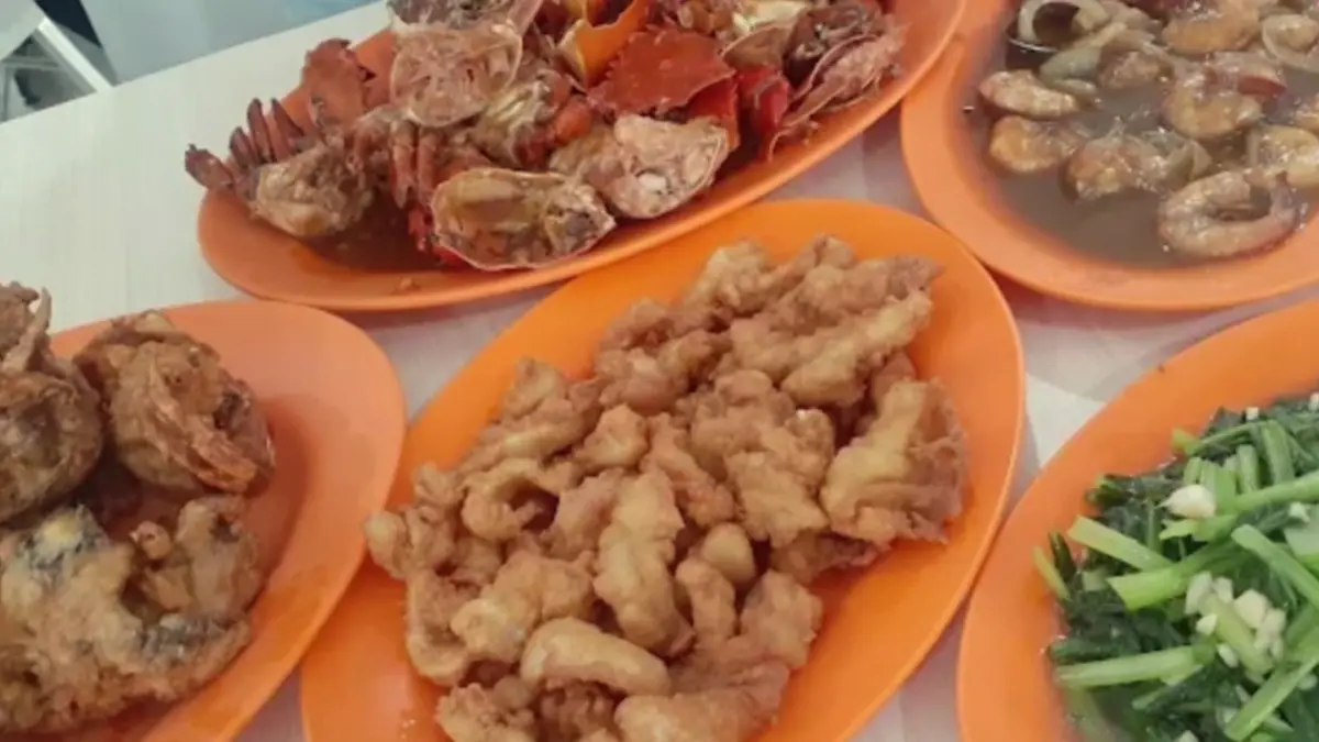 Banyak rekomendasi tempat kuliner legendaris yang enak di Balikpapan.