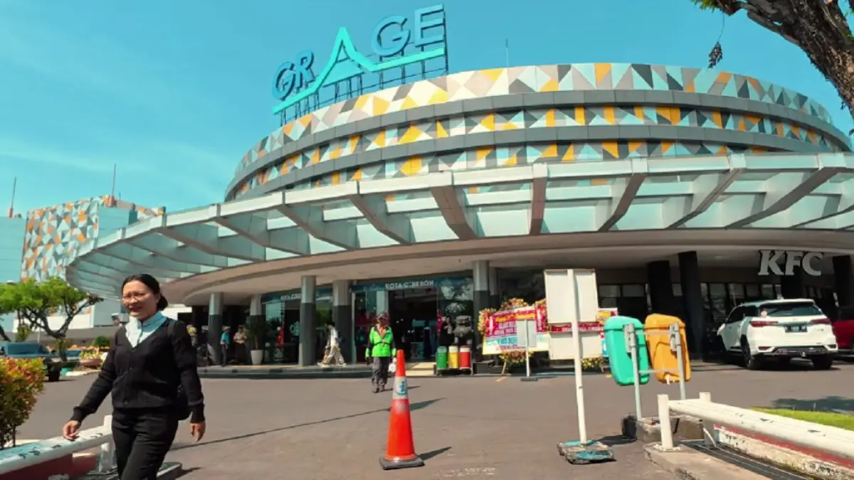 Grage Mall Cirebon jadi rekomendasi tempat belanja.