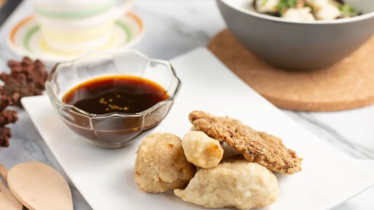 Ilustrasi kuliner Pempek khas Palembang. (Foto: Pexels/Jamaludin Muh)