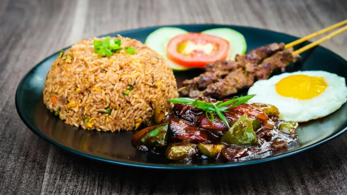 Kuliner nasi goreng. (Foto: pexels.com/Nazmul Alam Badhon)