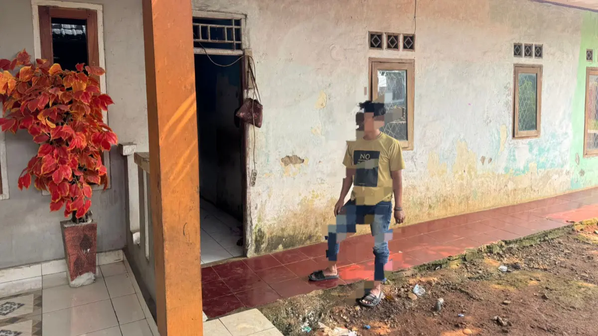 Lokasi rumah warga yang kabarnya sempat didatangi sosok pocong yang sedang viral. (Dok. Polsek Cibinong)