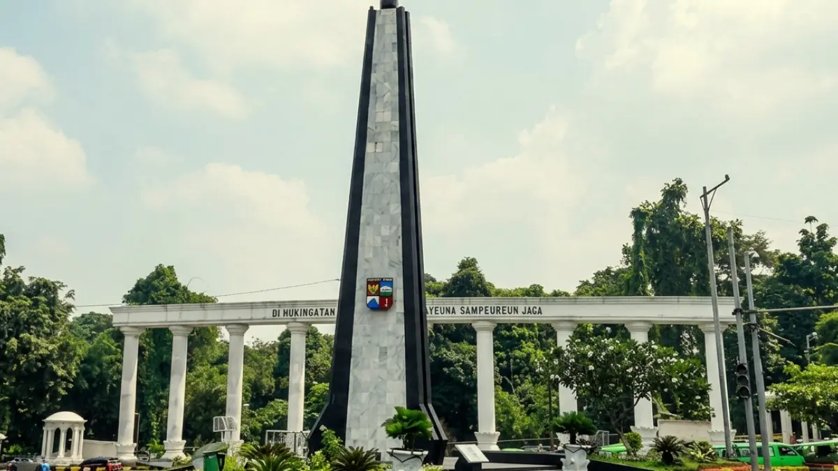 Kota Bogor memiliki 6 kecamatan dengan luas wilayah yang berbeda-beda.