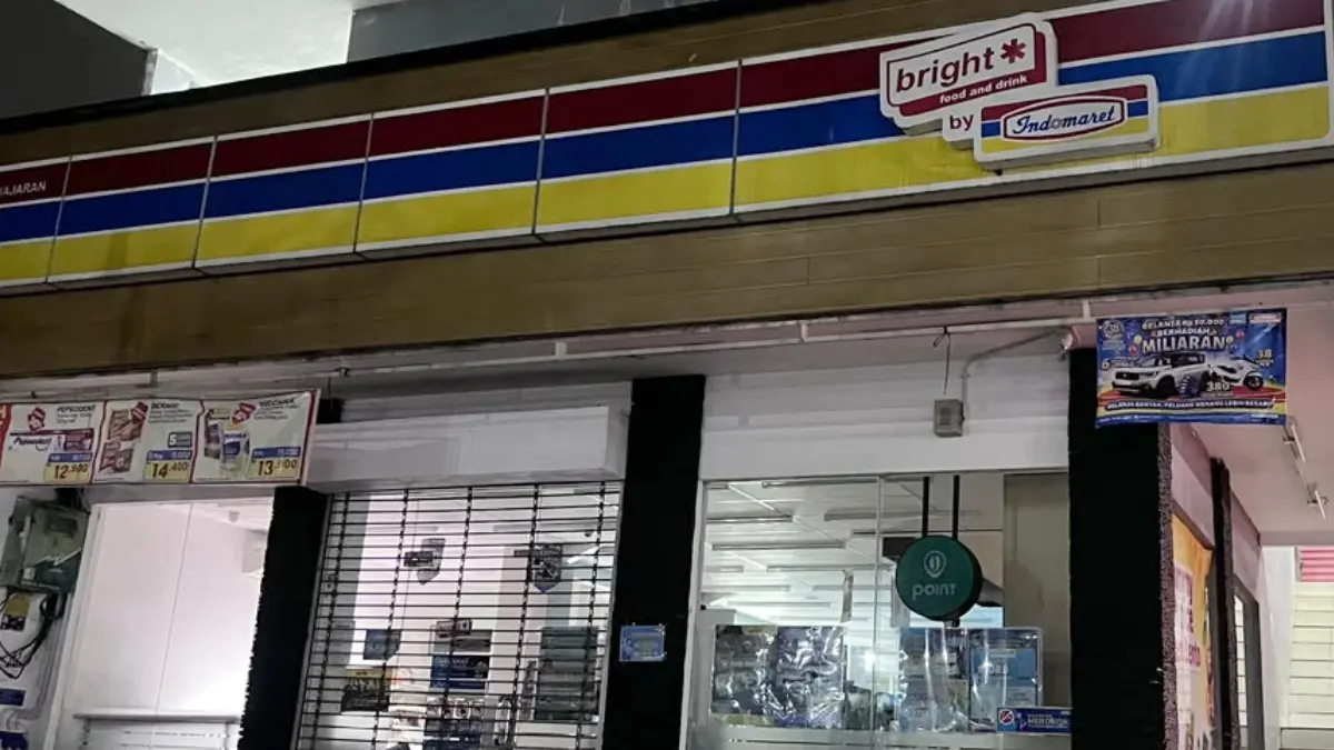 Indomaret di Jalan Pajajaran, Kota Bogor tampa tutup pada Minggu, 31 Mei 2026. (Dzikry/Radar Bogor)