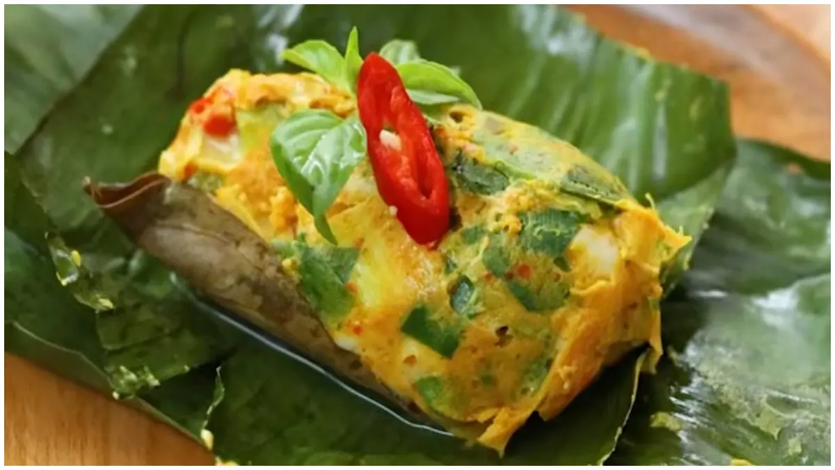 Tampilan pepes udang resep dari Chef Devina Hermawan. (Foto : Youtube Devina Hermawan)