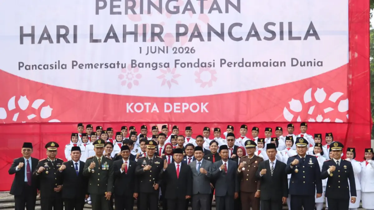 Kapolrestro Depok Kombes pol Abdul Waras bersama Wali Kota Depok Supian Suri usai upacara peringatan Hari llahir Pancasila di Balai kKota Depok. (Dok. Polres Metro Depok)