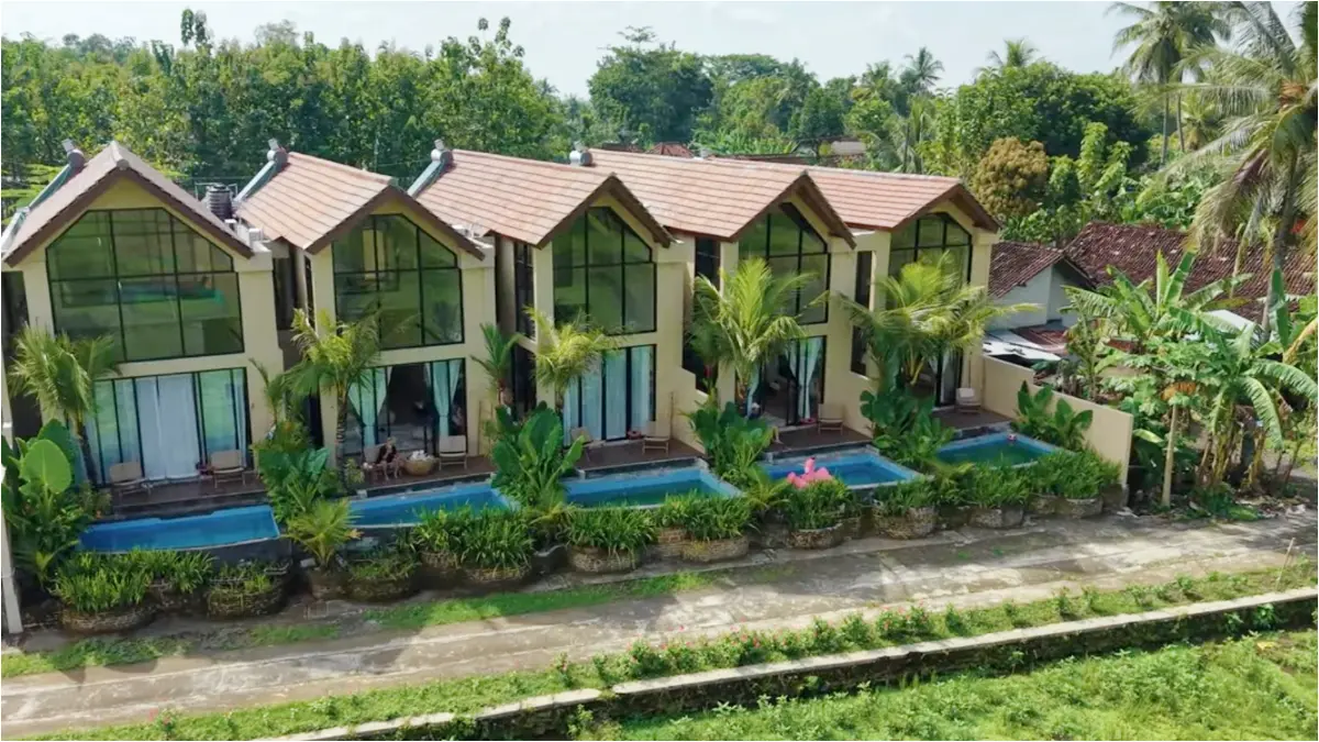 Kembang Menoreh Villa Kulon Progo, Yogyakarta. (Foto: YouTube Bobo Cantik)