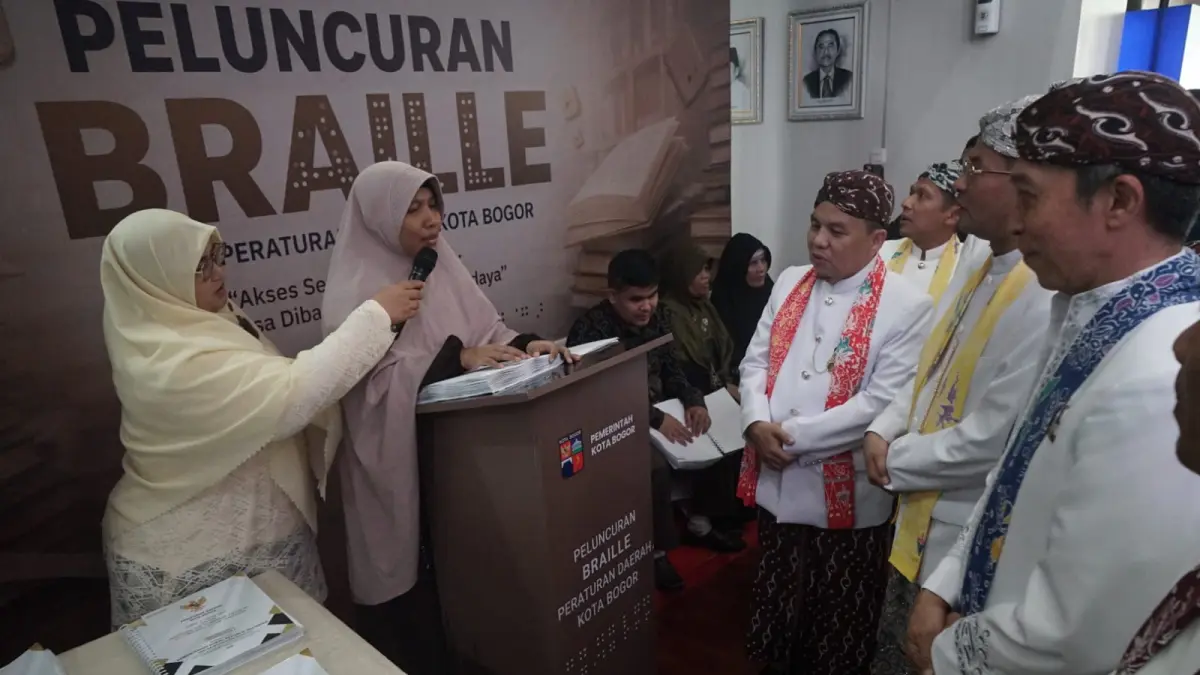 Peluncuran Perda Braille untuk kalangan penyandang tuna netra saat peringatan HJB ke 544 di Gedung DPRD Kota Bogor, Rabu 3 Juni 2026. (Foto : Sofiansyah/Radar Bogor)