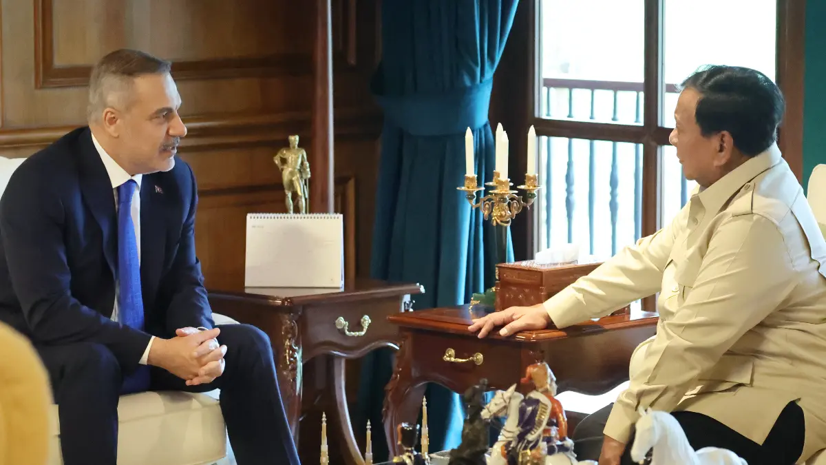 Presiden RI Prabowo Subianto saat menerima kunjungan Menteri Luar Negeri Turki, Hakan Fidan, di Padepokan Garuda Yaksa, Hambalang, Kabupaten Bogor, Rabu, 3 Juni 2026. (Badan Komunikasi Pemerintah/Bakom RI)
