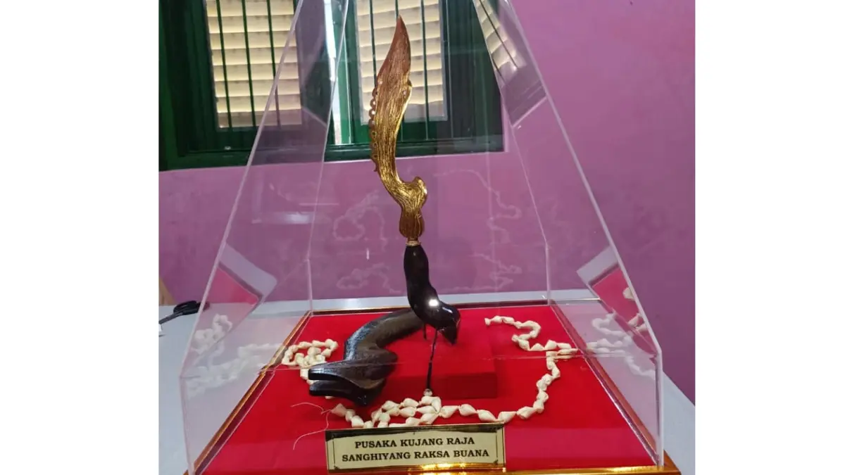 Pusaka Kujang Raja Sanghyang Raksa Buana. (Dok. Panitia Babakti Tugu Kujang)