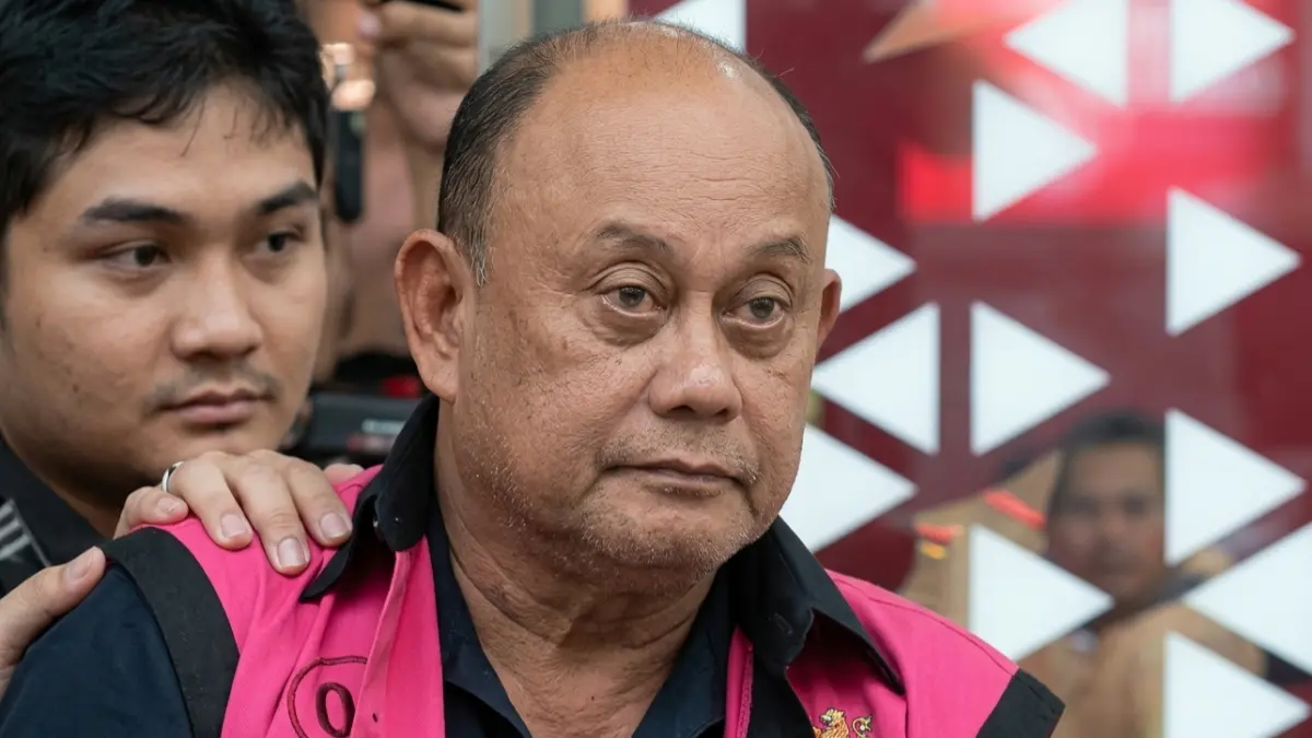 Mantan Kepala BGN, Dadan Hindayana langsung ditahan Kejagung karena kasus korupsi MBG.