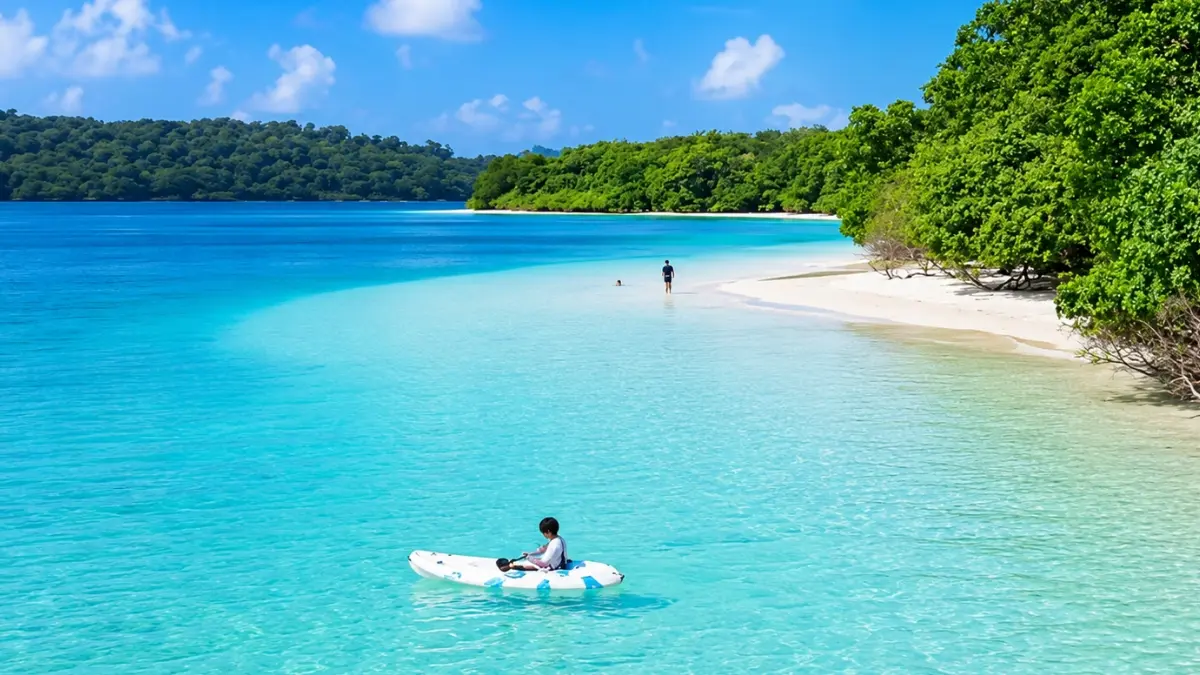ilustrasi wisatawan menyusuri wisata Pulau Peucang. (Foto:  Instagram @wisatabanten.co.id)