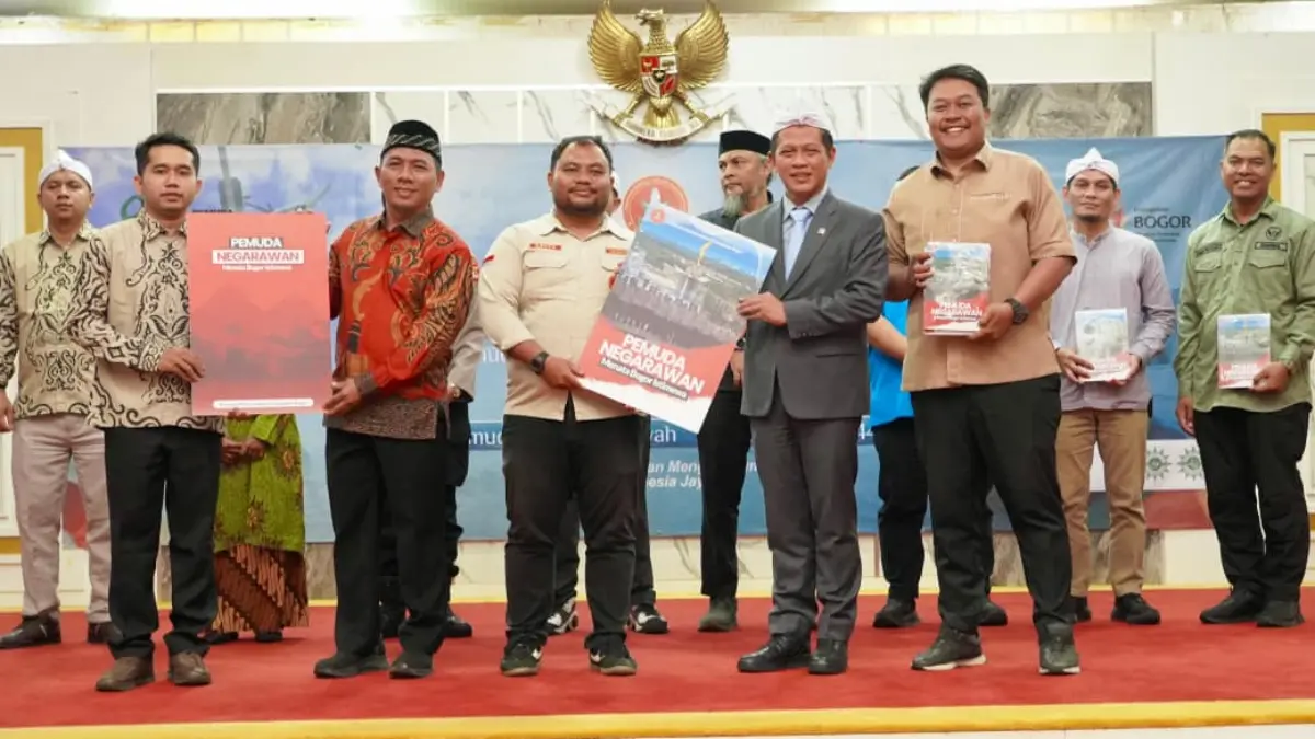 Pemuda Muhammadiyah Kabupaten Bogor resmi luncurkan buku berjudul Pemuda Negarawan Menata Bogor Istimewa.