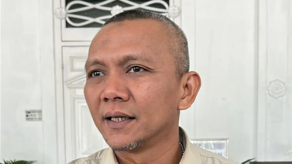 Wakil Wali Kota Bogor Jenal Mutaqin saat memberikan keterangan soal proyek di Jalan Batutulis. Foto: Fauzan/Radar Bogor