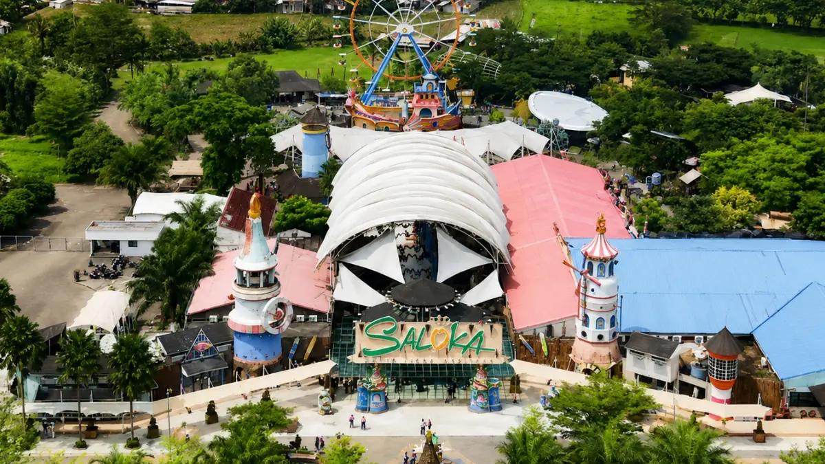 Destinasi wisata saloka theme park di Semarang. (Foto: Instagram @salokapark)