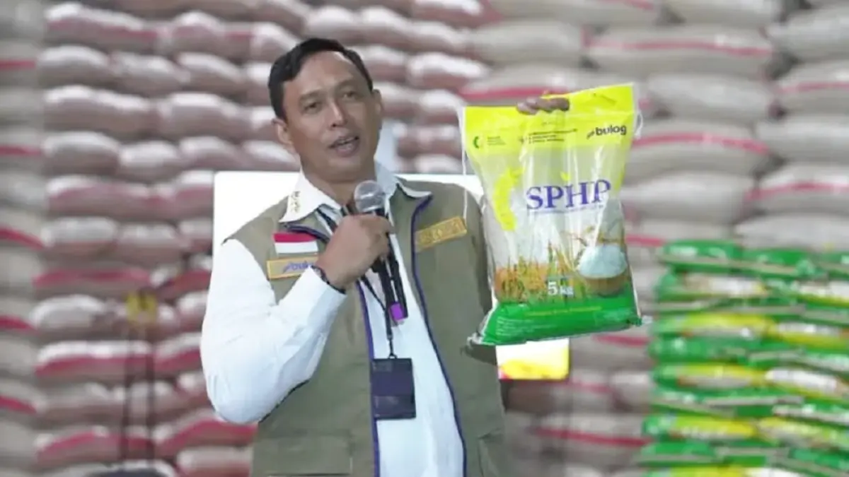 Bulog menyiapkan beras SPHP dan bantuan pangan untuk didistribusikan kepada masyarakat. Pemerintah mempercepat penyaluran bantuan guna menjaga stabilitas harga beras dan daya beli warga.(Dok. Perum Bulog)
