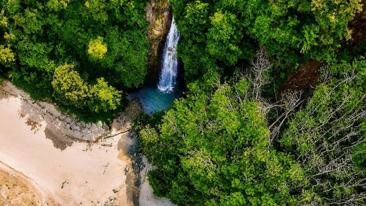 Coban Sipelot di Malang. (Foto: Instagram @explorebatumalang)