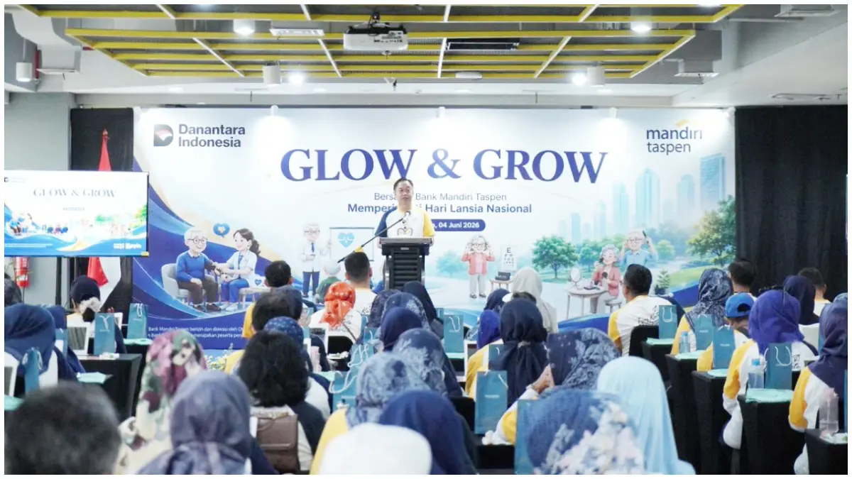 Direktur Utama Bank Mandiri Taspen Panji Irawan memberikan sambutan dalam kegiatan Glow and Grow di Graha Mantap, Jakarta, Kamis 4 Juni 2026. 