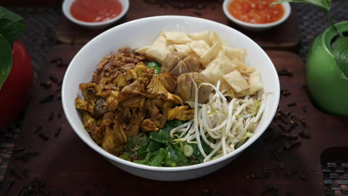 Kuliner Mie Ayam Bekasi. (Foto: pexels.com/Suryq)