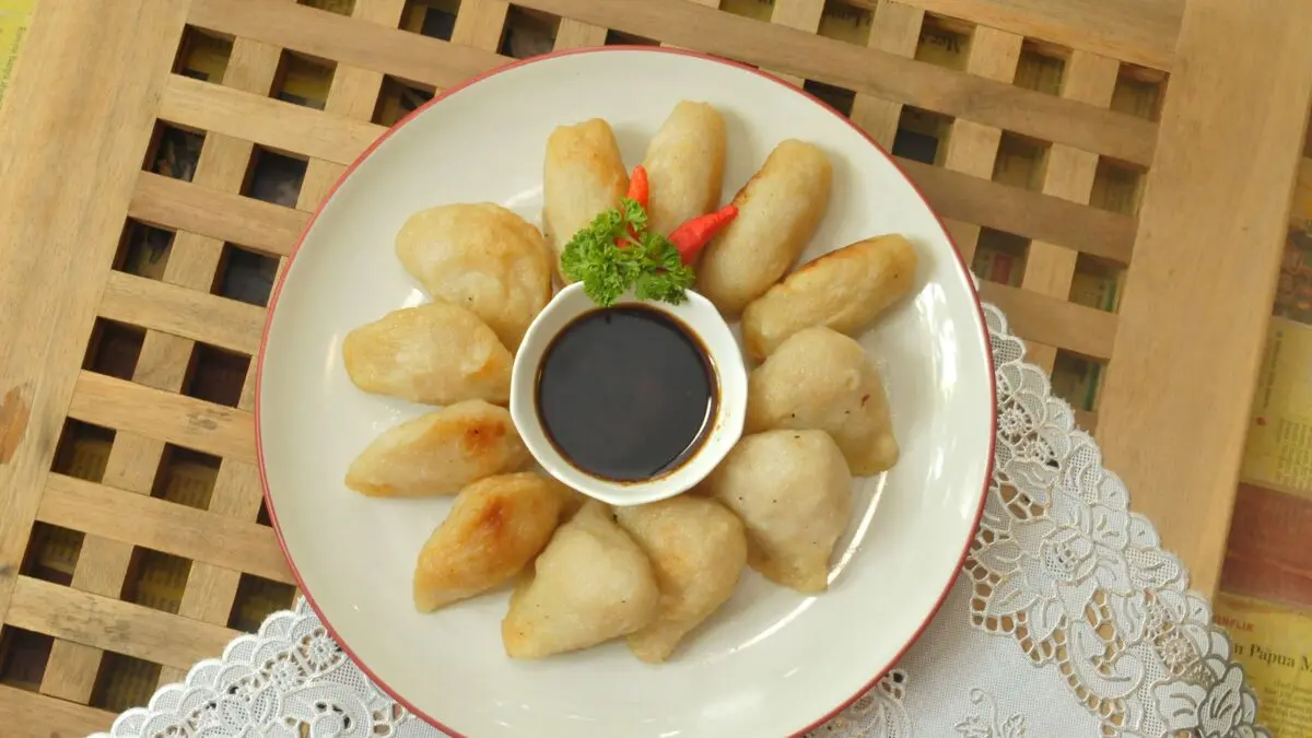 Kuliner pempek Bekasi. (Foto: Pexels.com/macarius draftStudio)&nbsp;