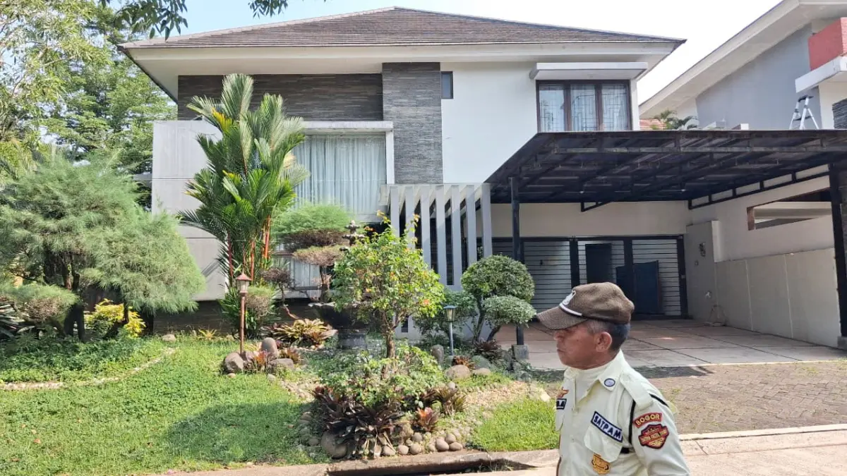 Suasana rumah kontrakan yang sempat dijadikan markas oleh mantan Kepala BGN Dadan Hindayana di kawasan Sentul City, Babakan Madang, Kabupaten Bogor. (Muhammad Ali/Radar Bogor)