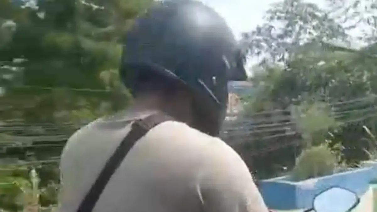 Terduga pelaku yang melakukan perbuatan tak senonoh saat berkendara di Kota Bogor viral di media sosial. (Tangkapan layar video warga)