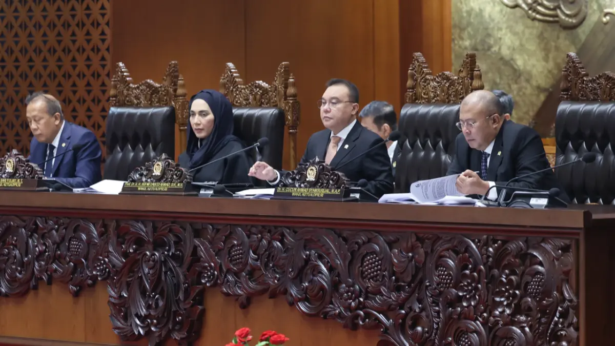 DPR RI resmi mengesahkan revisi Undang-Undang Kepolisian Negara Republik Indonesia (UU Polri) pada Rapat Paripurna, Selasa, 9 Juni 2026. (Dok. DPR RI)
