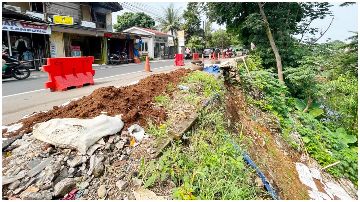 Kondisi terkini titik longsor di Jalan Kebon Pedes Kota Bogor. (Foto : Fauzan/Radar Bogor)
