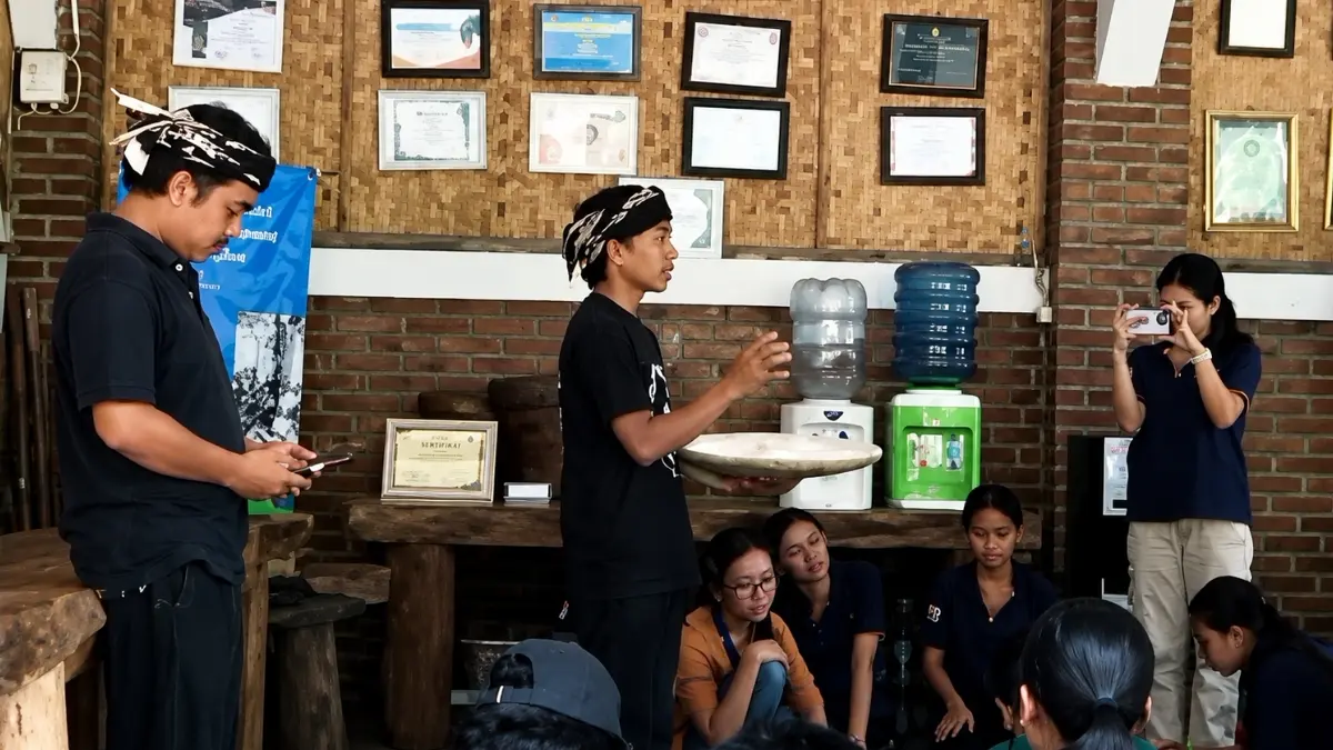 Ilustrasi wisata di Kampung Adat Cireundeu. (Foto:  Instagram @cireundeuvillage)