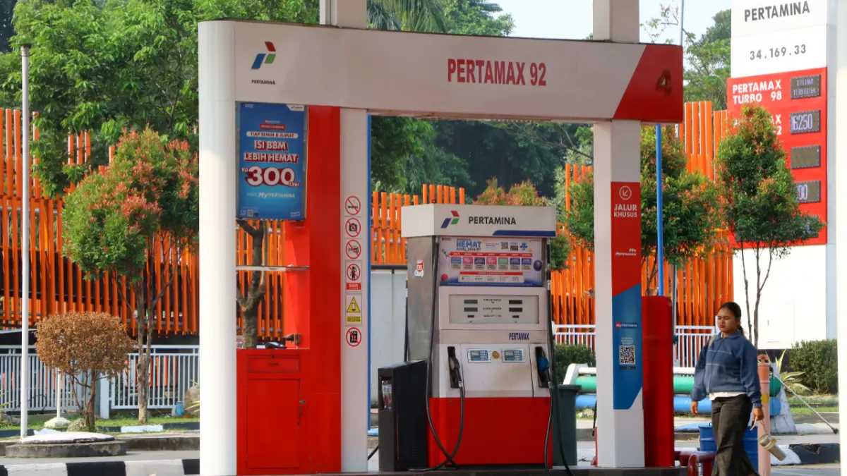 Suasana SPBU di Cibinong, Kabupaten Bogor, Rabu, 10 Juni 2026 pasca pemerintah menaikkan harga BBM jenis Pertamax. (Hendi Novian/Radar Bogor)