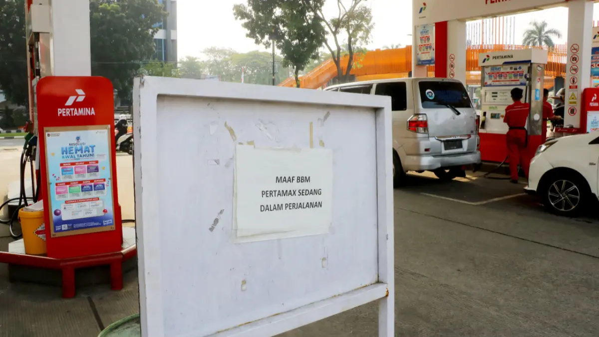 Suasana SPBU di Cibinong, Kabupaten Bogor, Rabu, 10 Juni 2026 pasca pemerintah menaikkan harga BBM jenis Pertamax. (Hendi Novian/Radar Bogor)