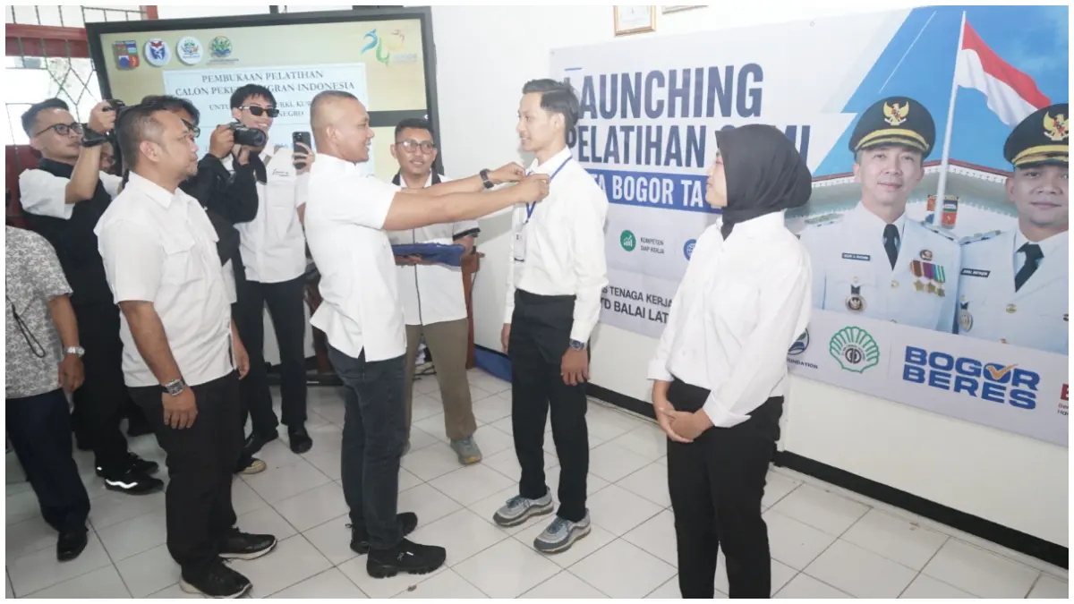 Wakil Wali Kota Bogor Jenal mutaqin membuka  Pelatihan CPMI di kantor  UPTD Balai Latihan Kerja (BLK) Kota Bogor, Rabu 10 Juni 2026.  (Foto : Sofyansyah/Radar Bogor)