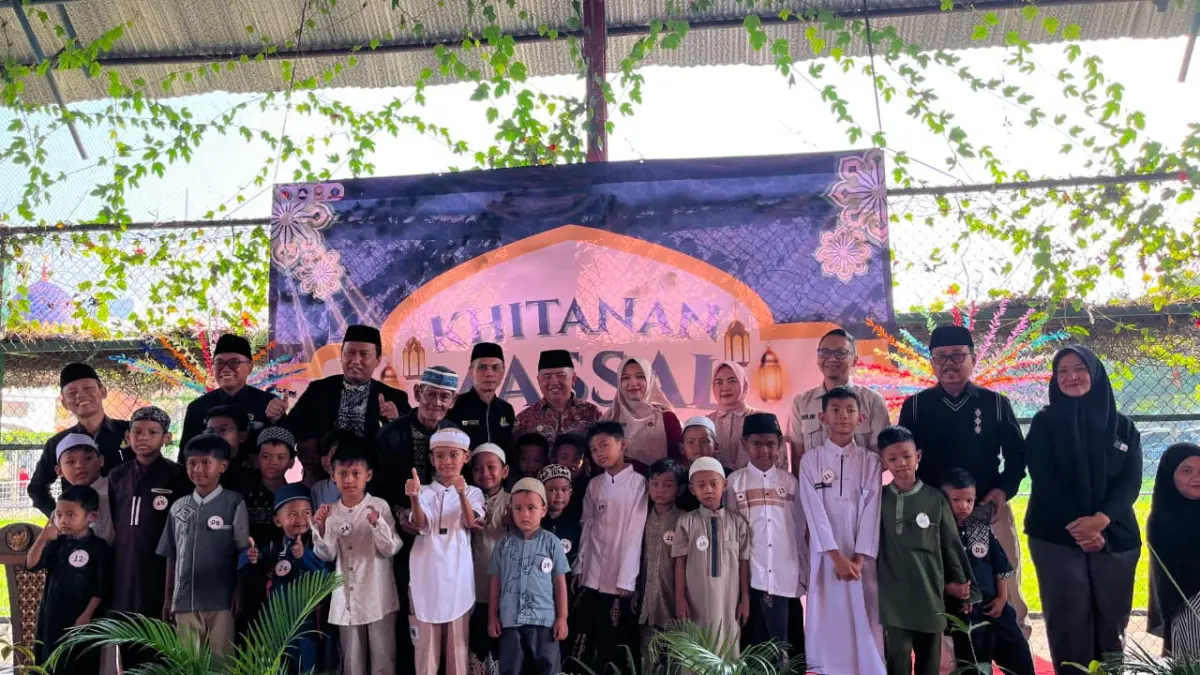 Kegiatan Khitanan Massal 2026 yang SMA IT-Al Madinah Bogor. (Foto : Billy/Radar Bogor)