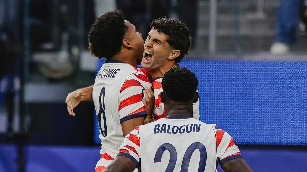 Amerika Serikat bantai Paraguay 4-1 di pertandingan Piala Dunia. Foto: Facebook Timnas Amerika Serikat