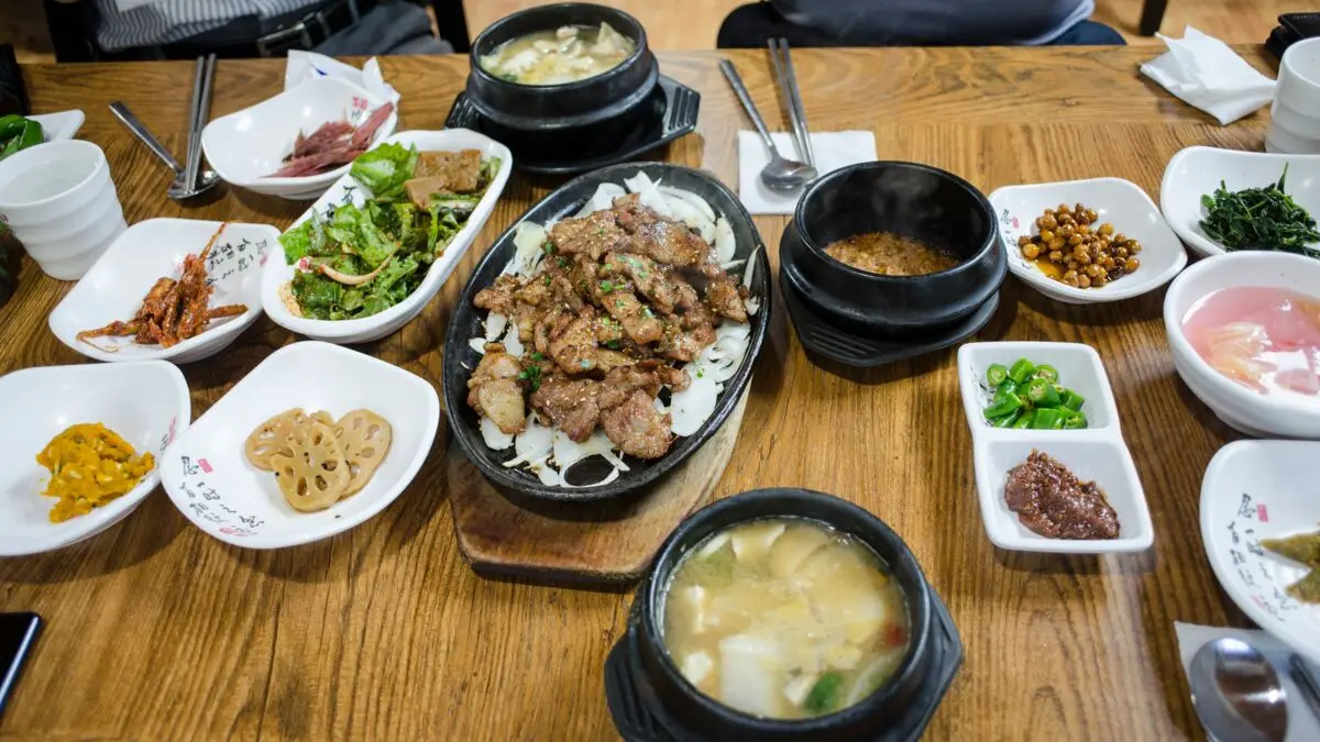 Ilustrasi kuliner khas Korea (Foto: Pexels.com/Makafood)