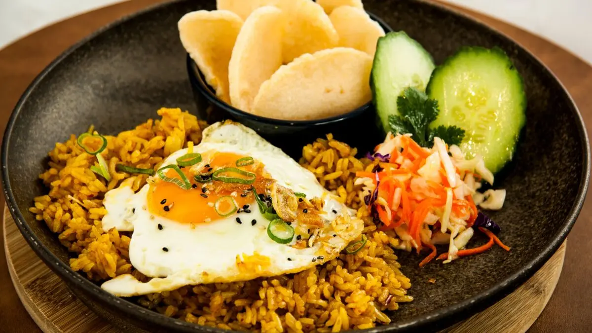 Kuliner nasi goreng (Foto: Pexels.com/Karen Laårk Boshoff)