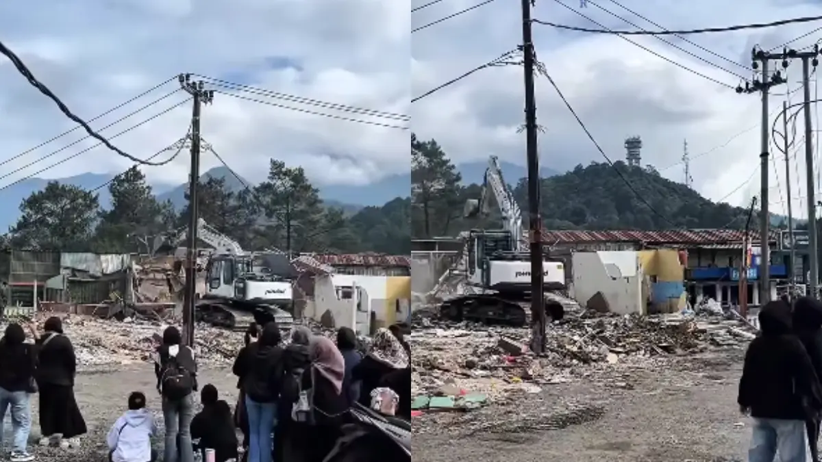 Pembongkaran bangunan pedagang di kawasan Puncak Pass, Kabupaten Cianjur, Jawa Barat, Sabtu, 13 Juni 2026. (Aziz/Radar Bogor)