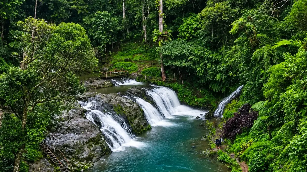 Curug Layung (Foto: Instagram @letsgobandung)