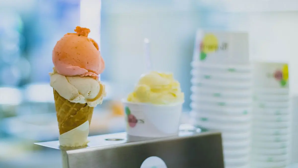 ilustrasi es krim di Bandung. Foto: pexels.com/Valeria Boltneva