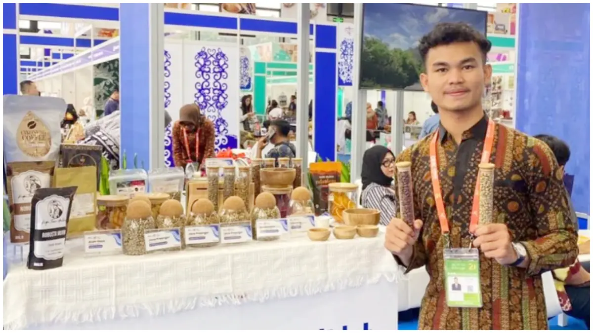 Al Fiqie, mahasiswa IPB University yang jadi eksportir pinang ke Bangladesh dan Maladewa. (Foto : IPB for Radar Bogor)